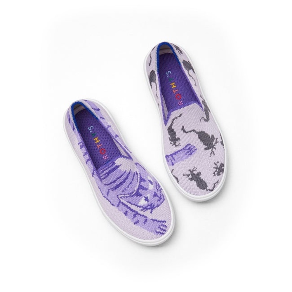 Kids size 10. Go Chase sneakers